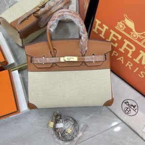 Hermes Birkin  25-30 TOGO Gold Hardware