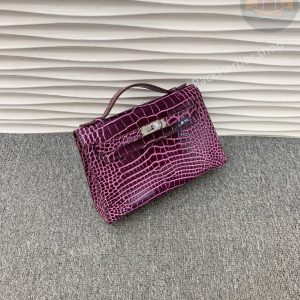 Hermès Kelly1 22 Calfskin Embossed With Crocodile Pattern