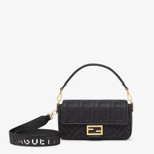 Fendi Baguette  Medium
